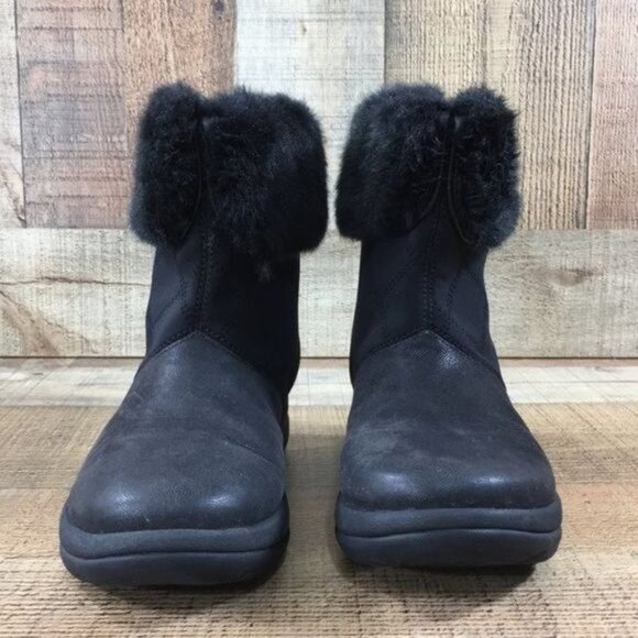 Clarks Cloudsteppers Ankle Booties Winter Boots Womens 7 Slip On Boots - Picture 2 of 11